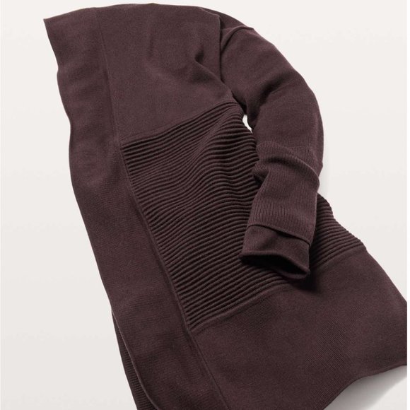 Lululemon Sit In Lotus Wrap II Black Cherry 8 - Picture 4 of 16